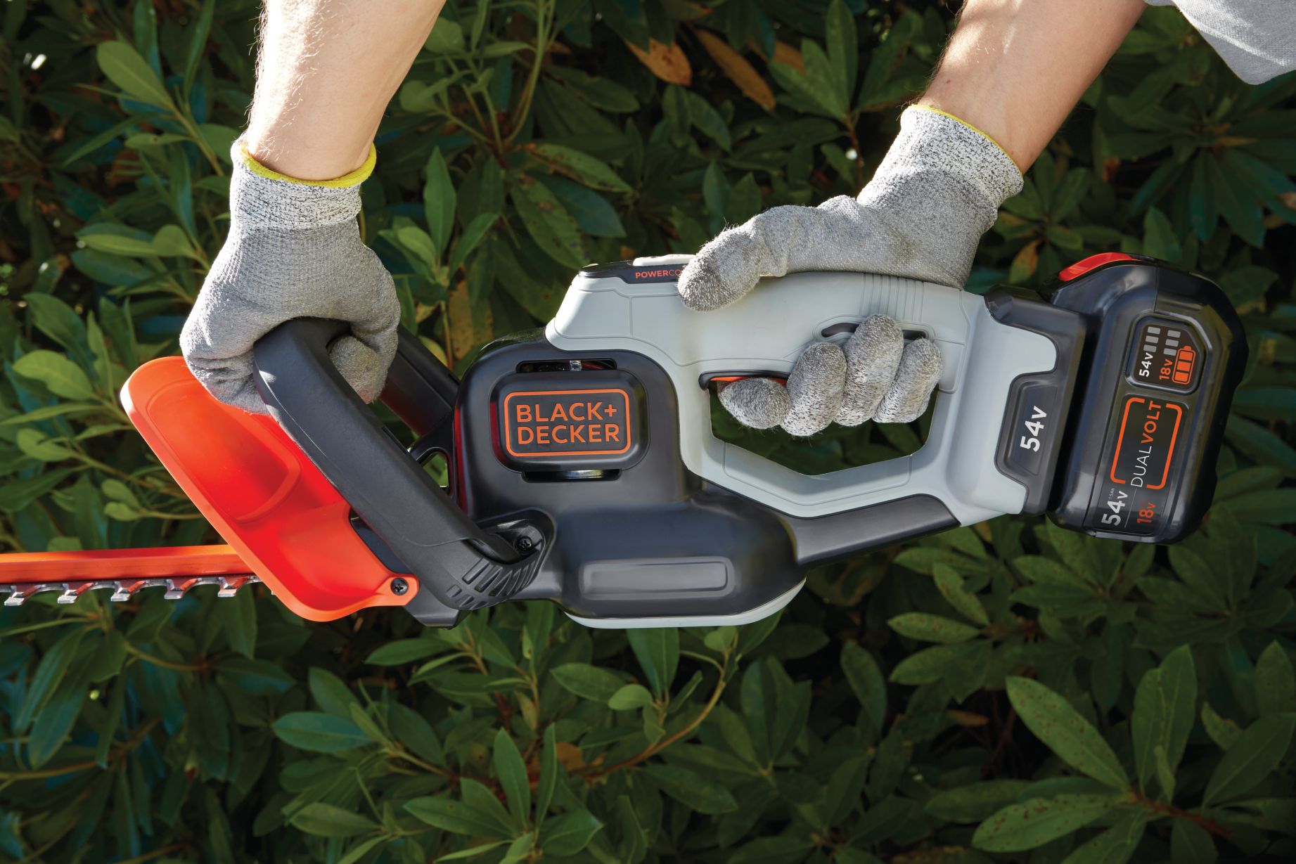 GTC5455PC-QW - Cortasetos Dual Volt 54V 1,5Ah 60cm 19mm PowerCommand CUT