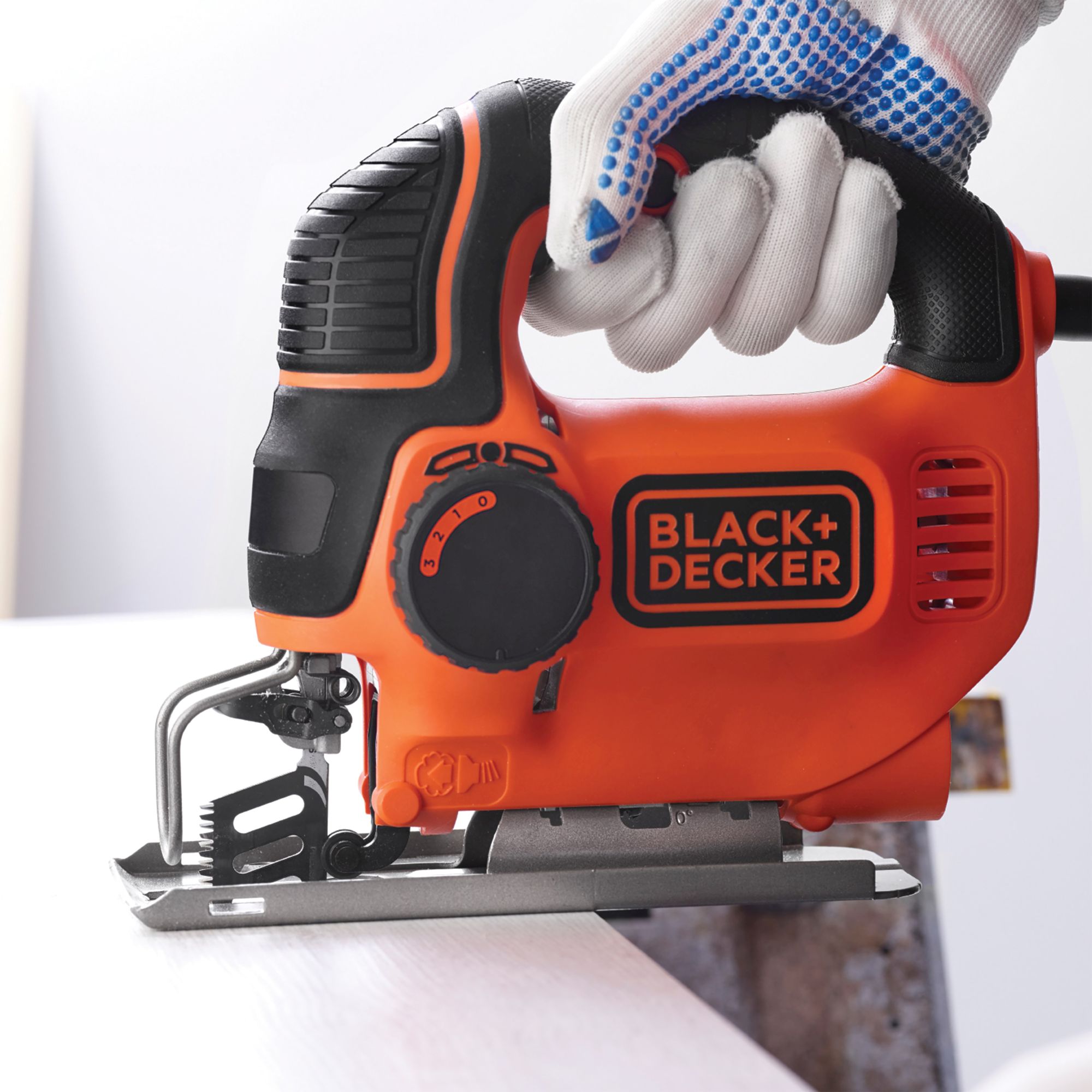 KS901PEKA5-QS - Sierra de Calar 620W con acción pendular, 5 accesorios y caja de herramientas 16