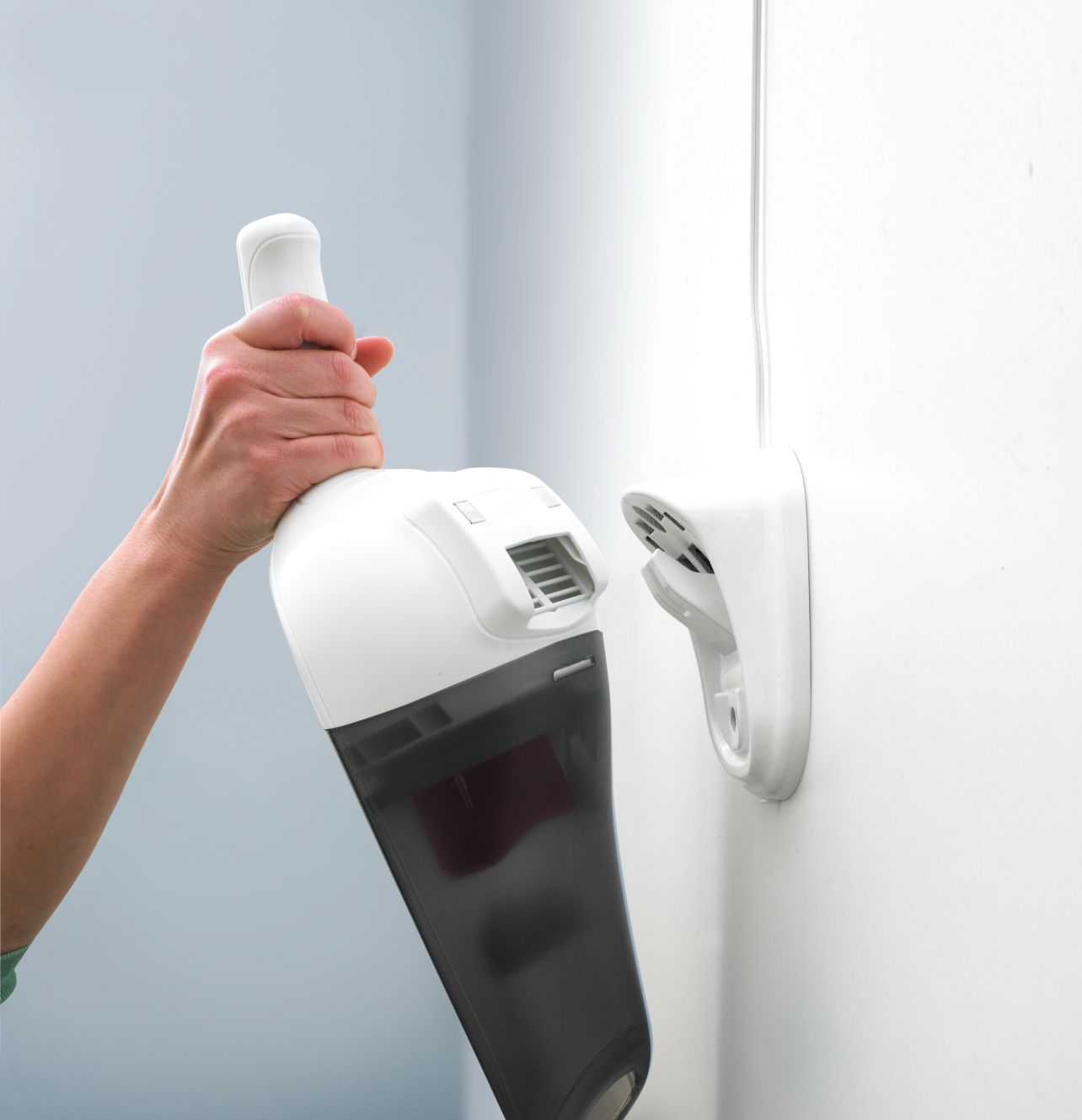 NV3620N-QW - Aspirador Dustbuster 3.6V con accesorios