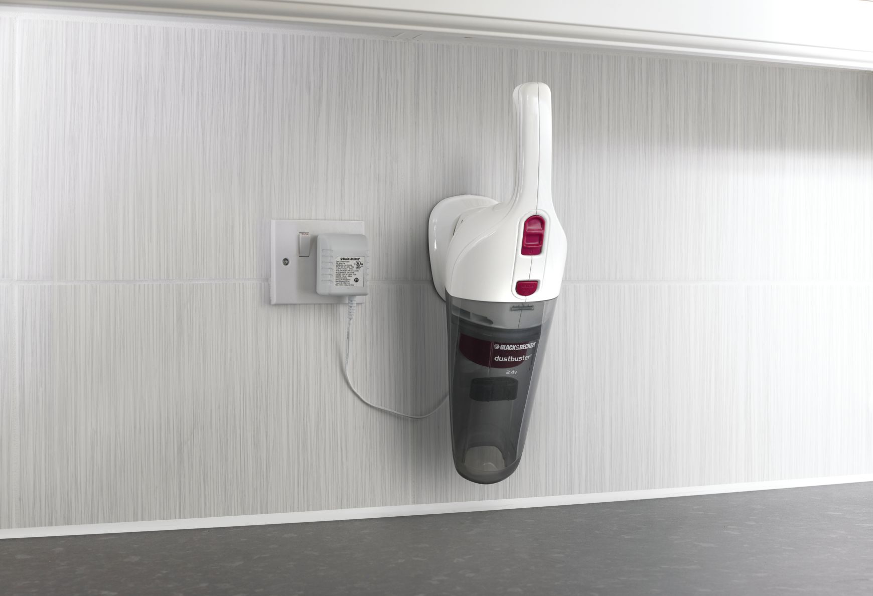 NV3620N-QW - Aspirador Dustbuster 3.6V con accesorios