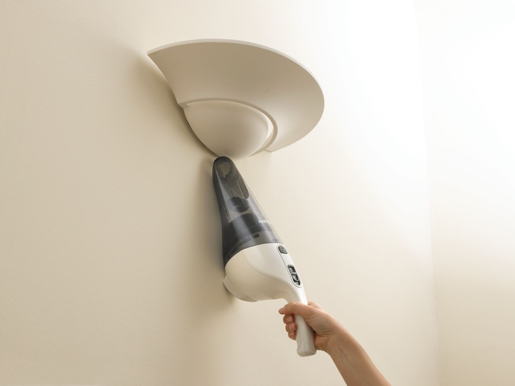 NV4820N-QW - Aspirador Dustbuster 4.8V con accesorios