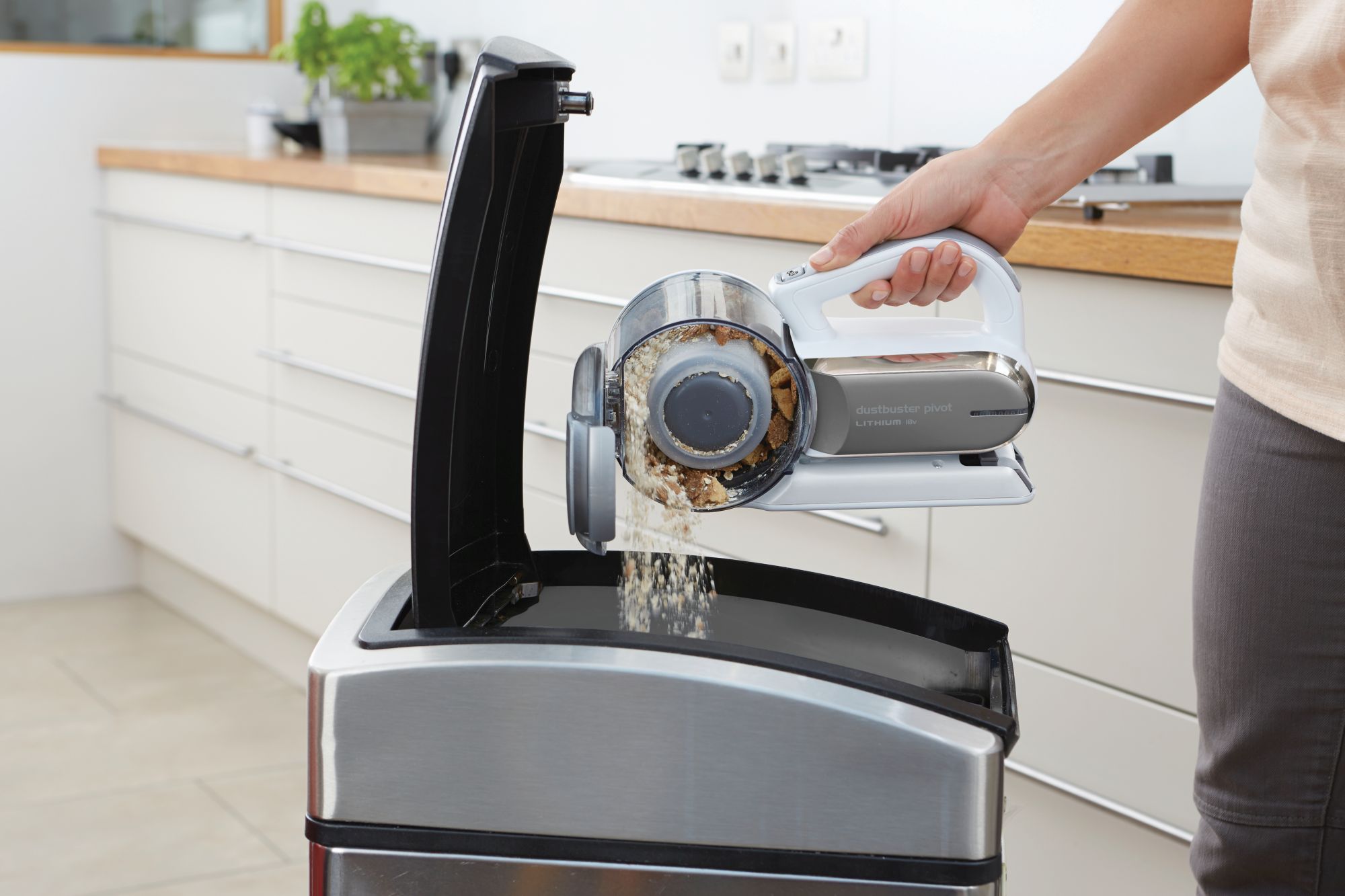 PV1820L-QW - Aspirador Pivot 18V Litio