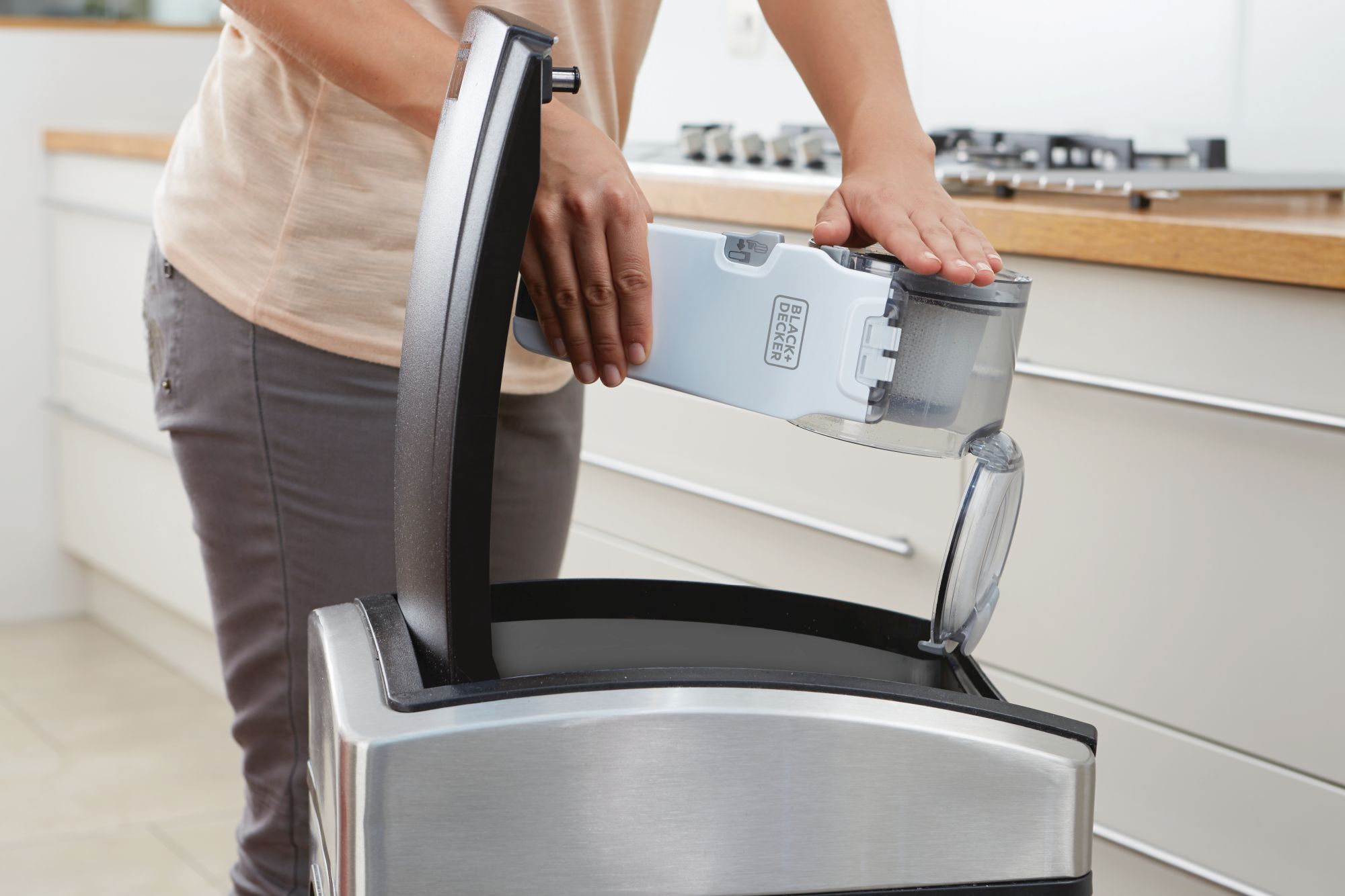 PV1820L-QW - Aspirador Pivot 18V Litio