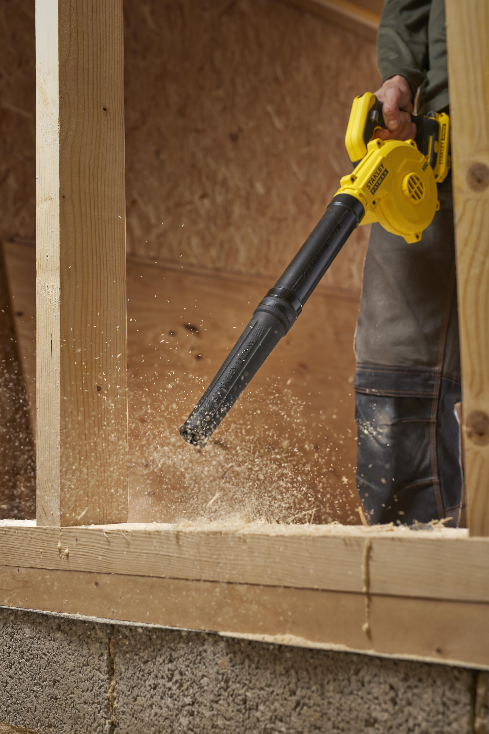 Soplador Compacto V20 18V sin batería/cargador