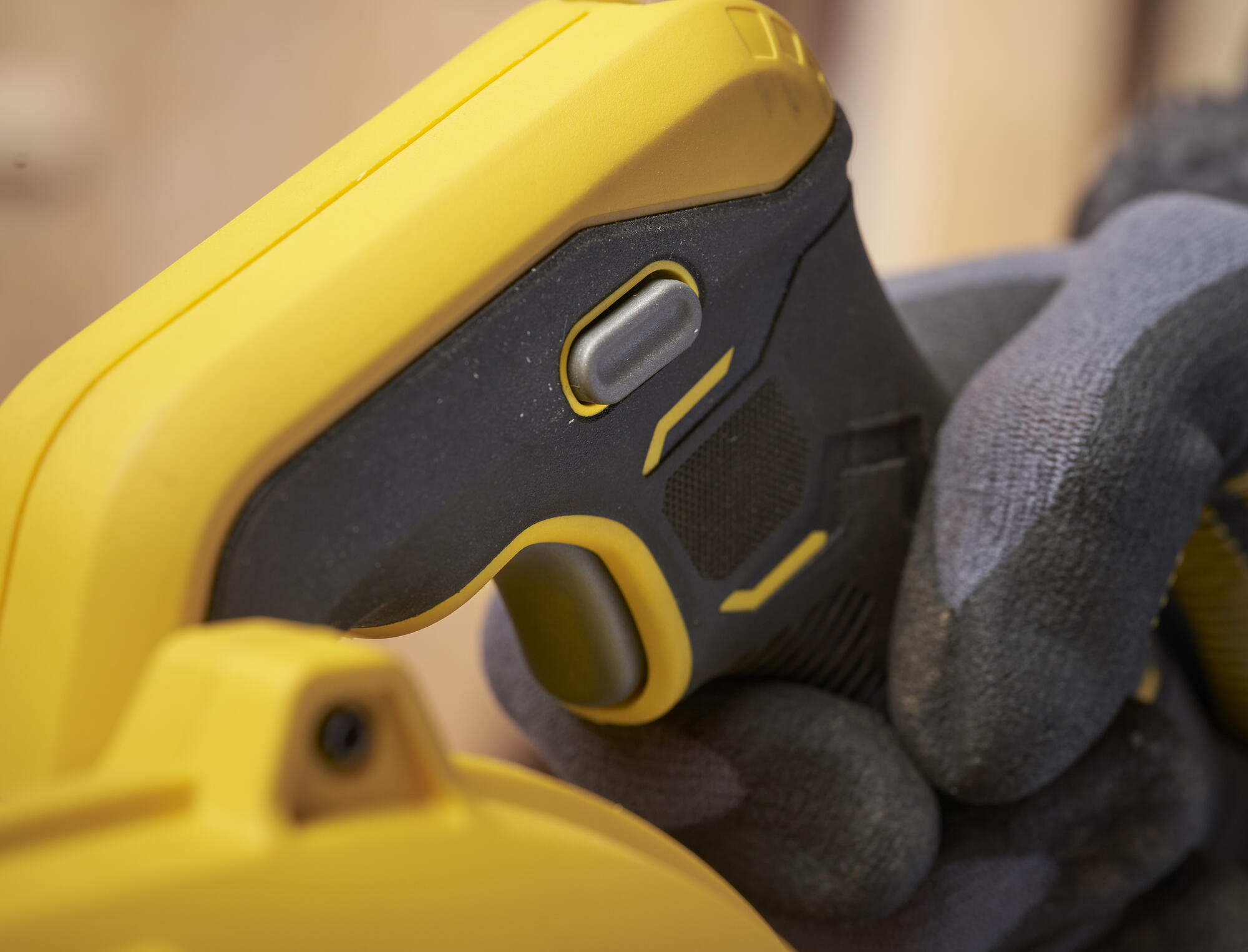 Soplador Compacto V20 18V sin batería/cargador