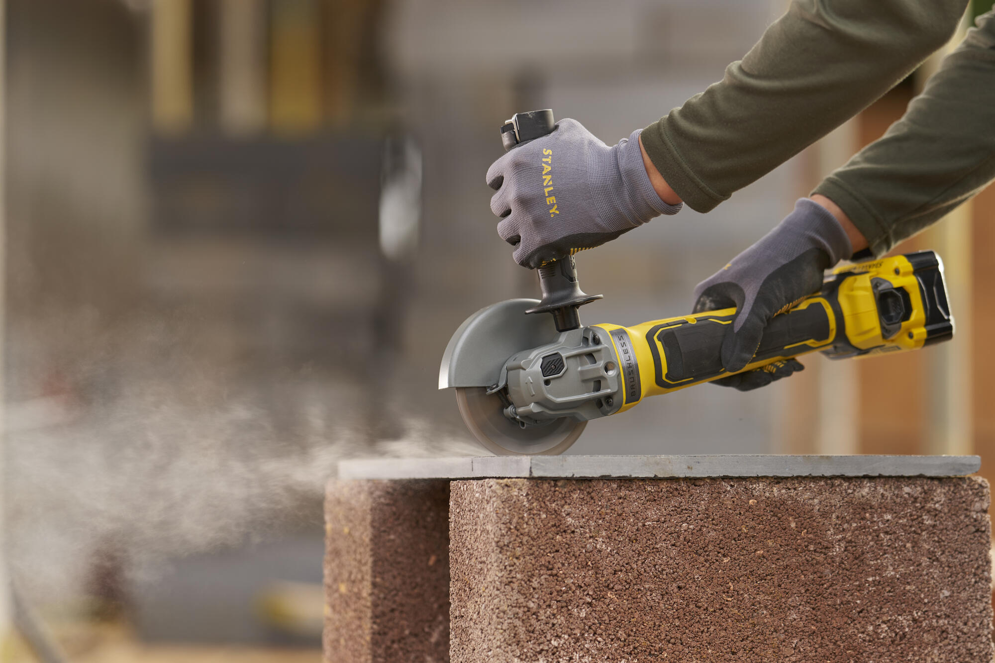 Mini-Amoladora BRUSHLESS V20 18V 125mm sin cargador/batería