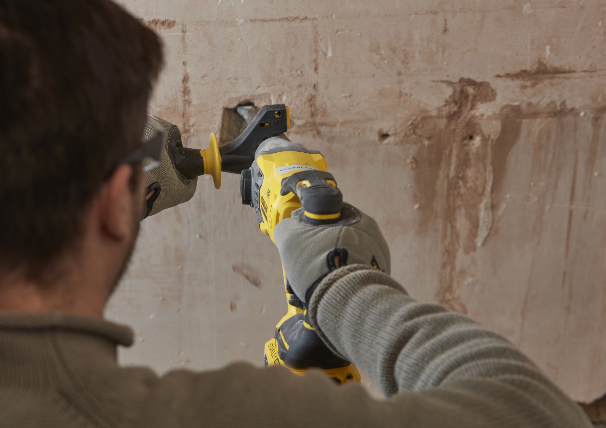 Martillo SDS-PLUS BRUSHLESS V20 Li-Ion 18V con 2 baterías Li-Ion 4Ah