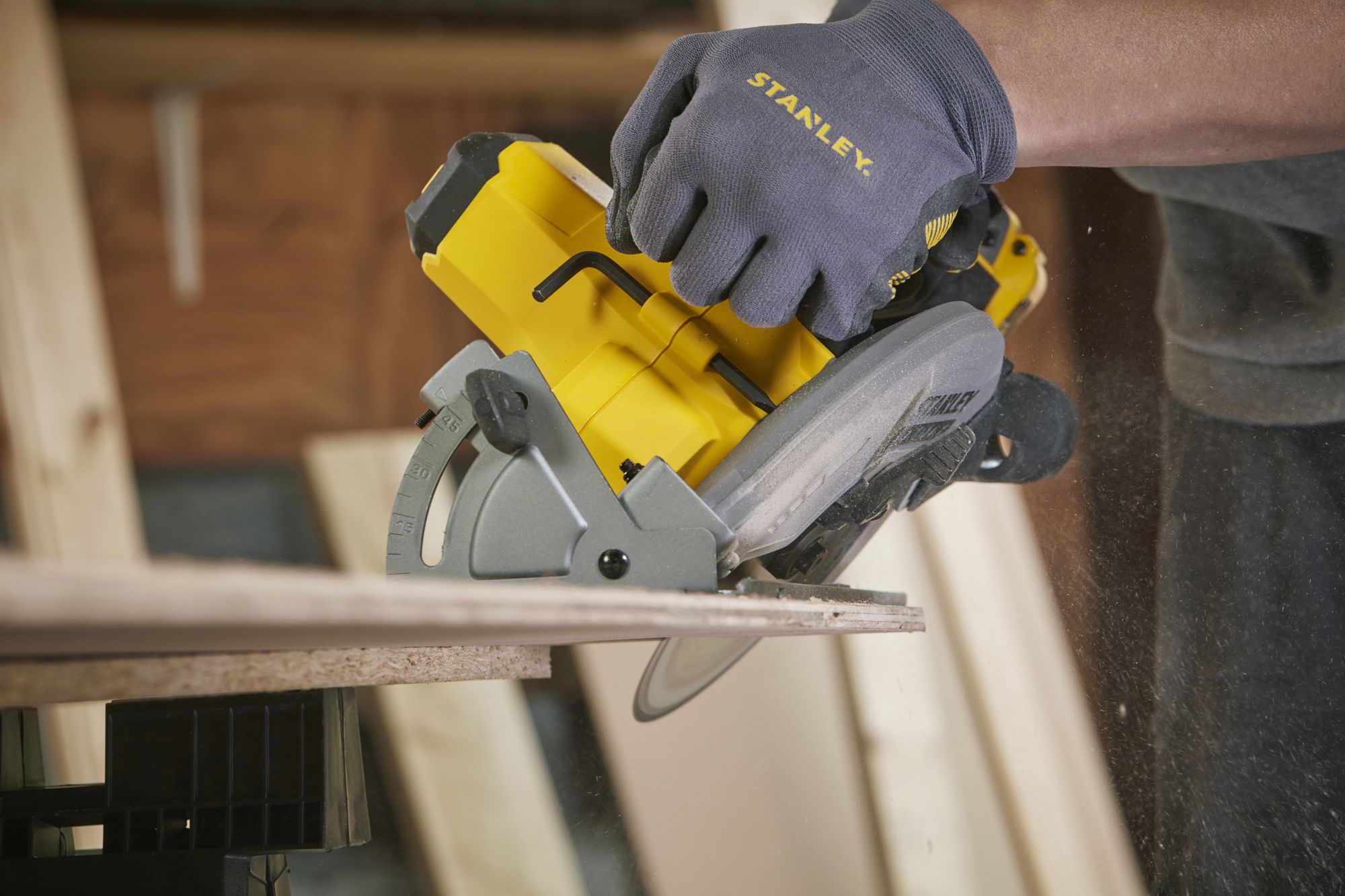 Sierra Circular V20 18V Ø165mm sin cargador/batería