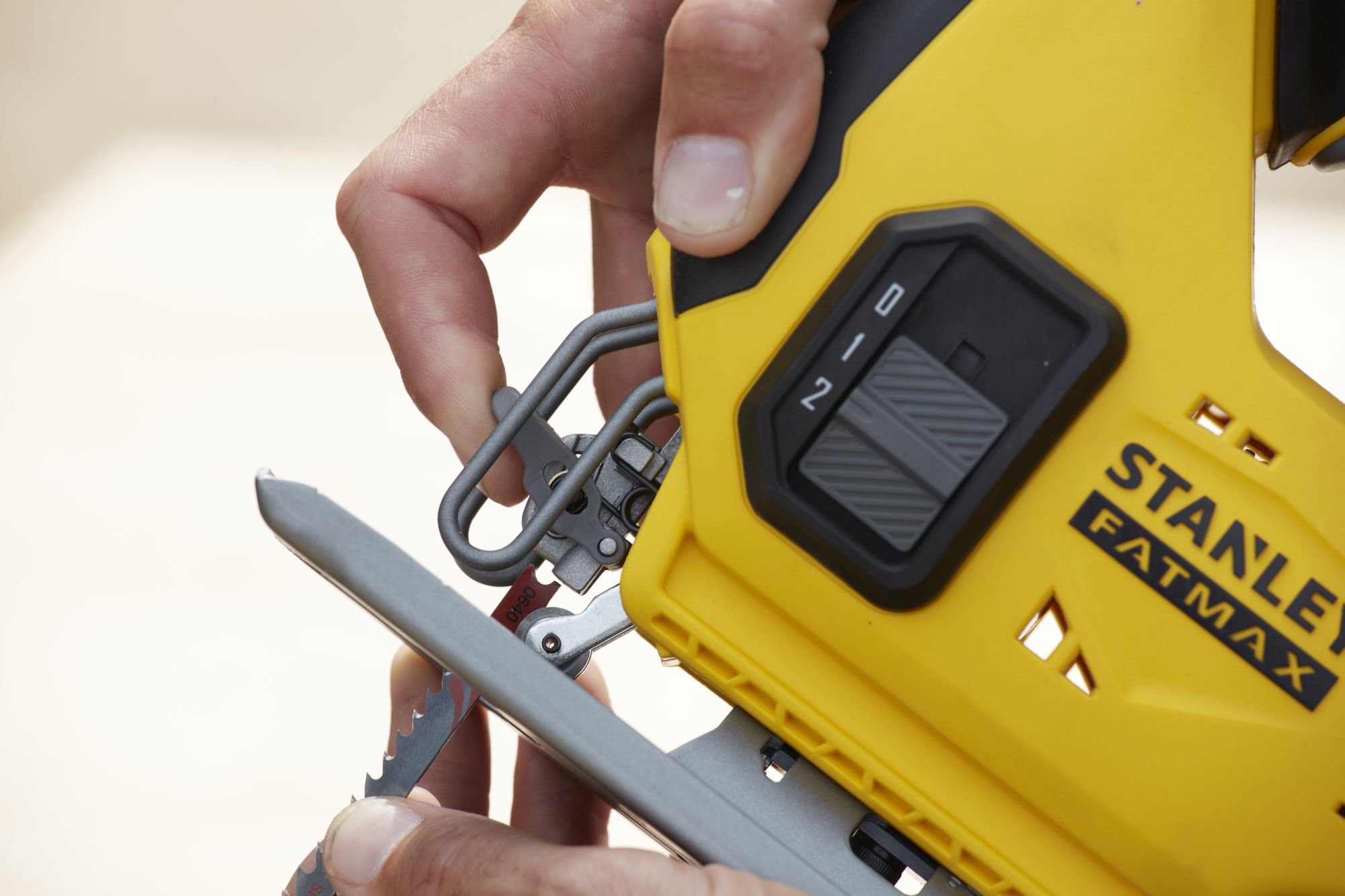 Sierra de Calar V20 18V sin cargador/batería