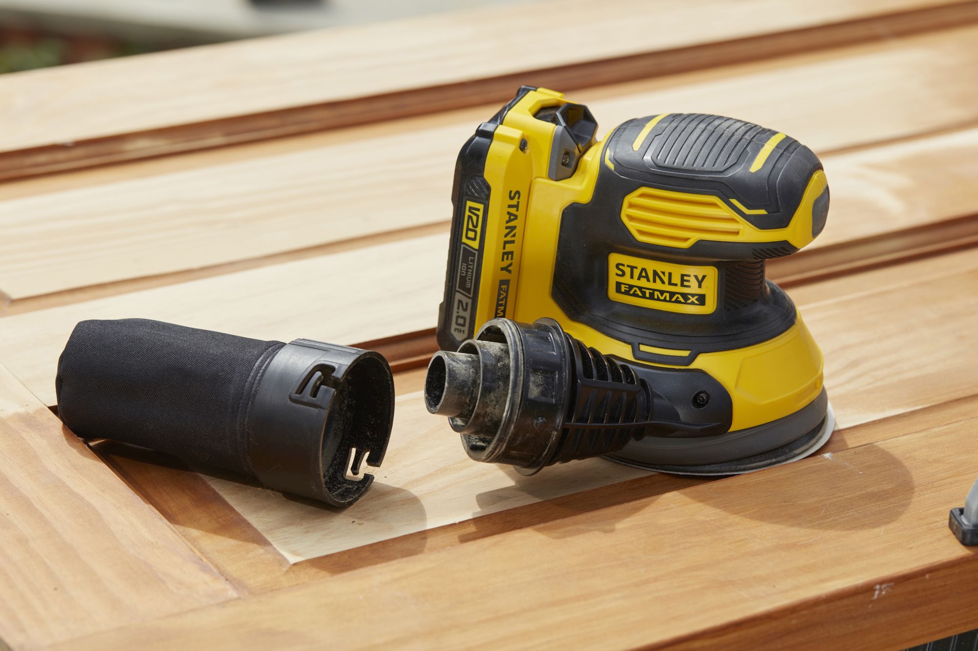 Lijadora Rotorbital V20 18V sin batería/cargador