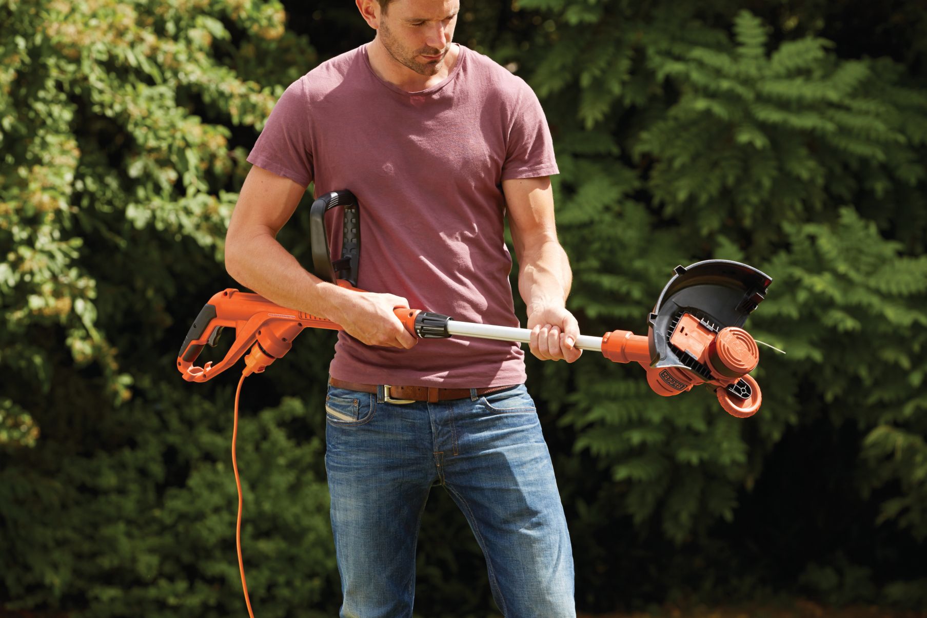 ST5528-QS - Cortabordes 550W 28cm