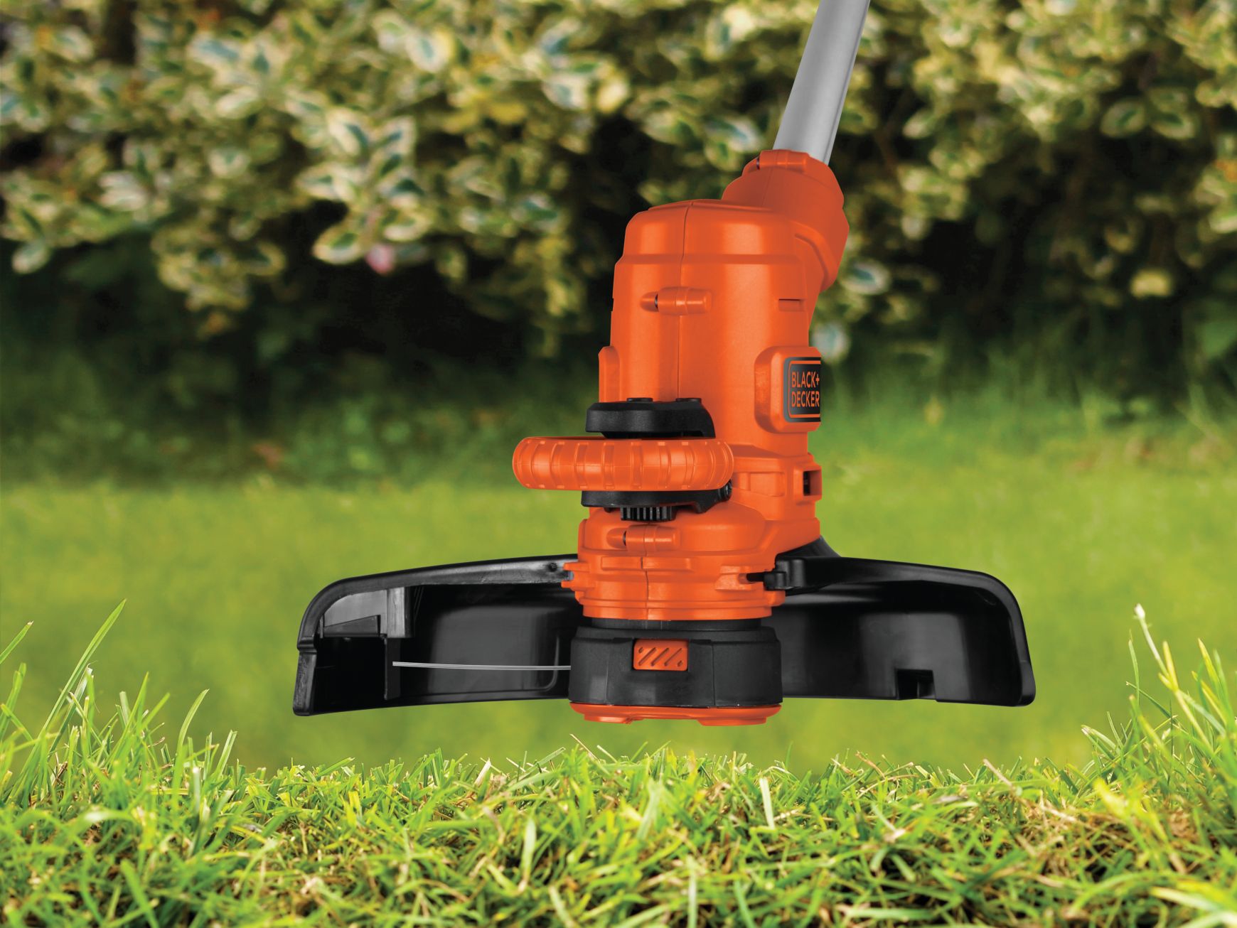 ST5530-QS - Cortabordes 550W 30cm