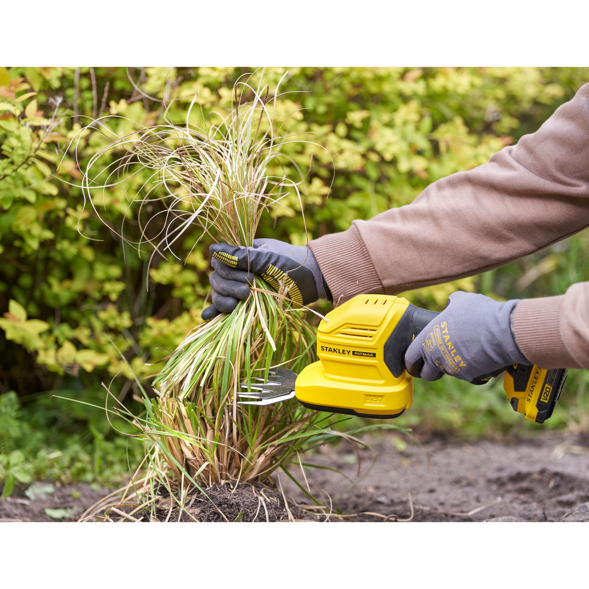 Kit Tijera cortacésped + arreglasetos V20 Li-Ion 18V sin batería ni cargador