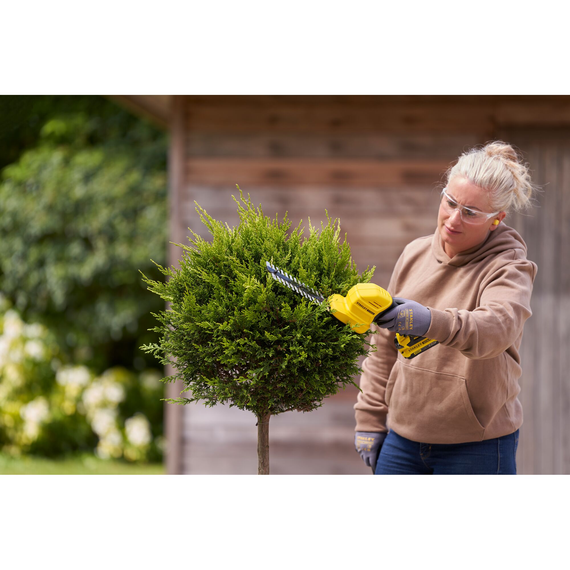 Kit Tijera cortacésped + arreglasetos V20 Li-Ion 18V sin batería ni cargador