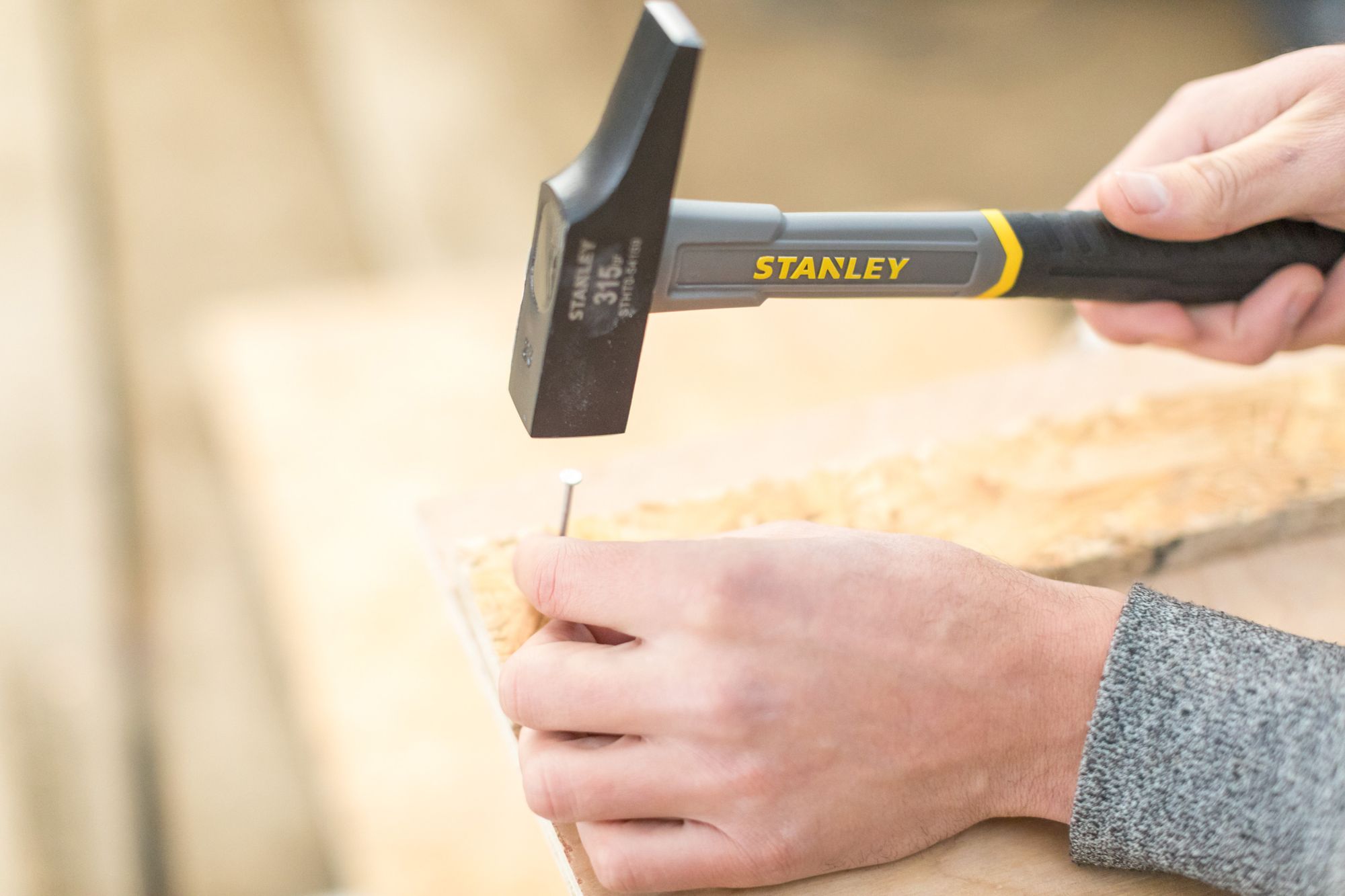 Martillo de Carpintero 500g - 30mm