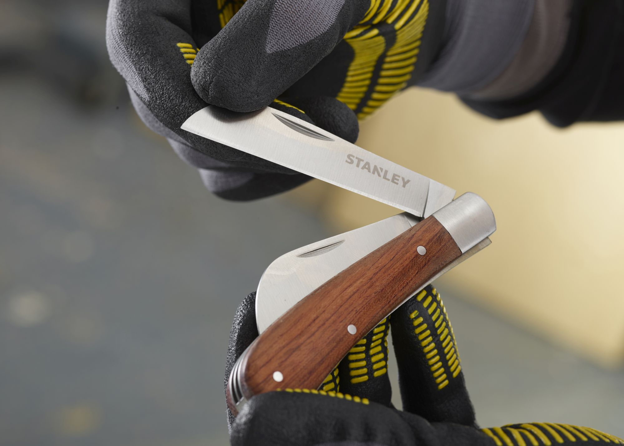 Cuchillo doble hoja para electricistas