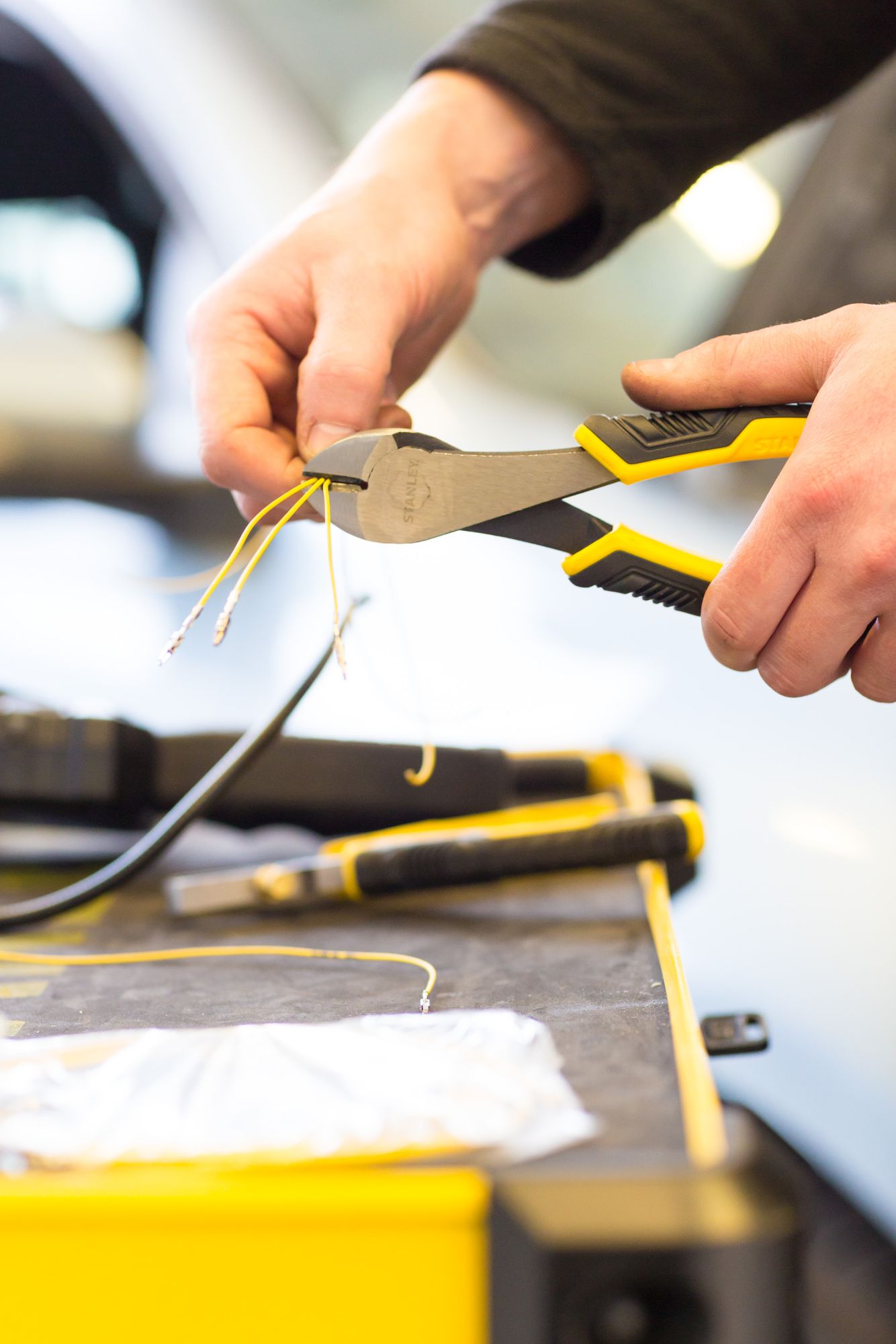 Alicate Control Grip universal 150mm