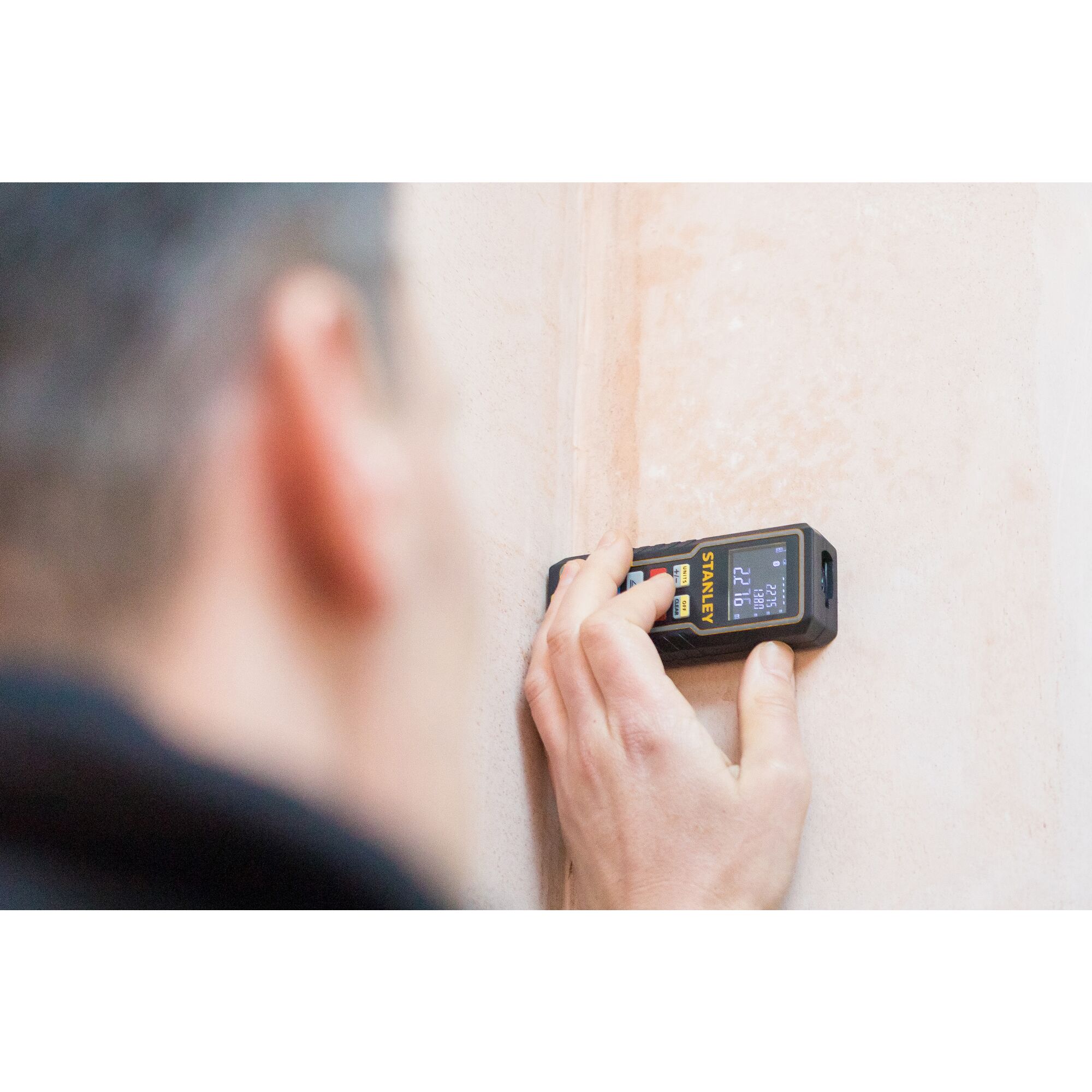 TLM99SI.  Medidor láser con Bluetooth 35m