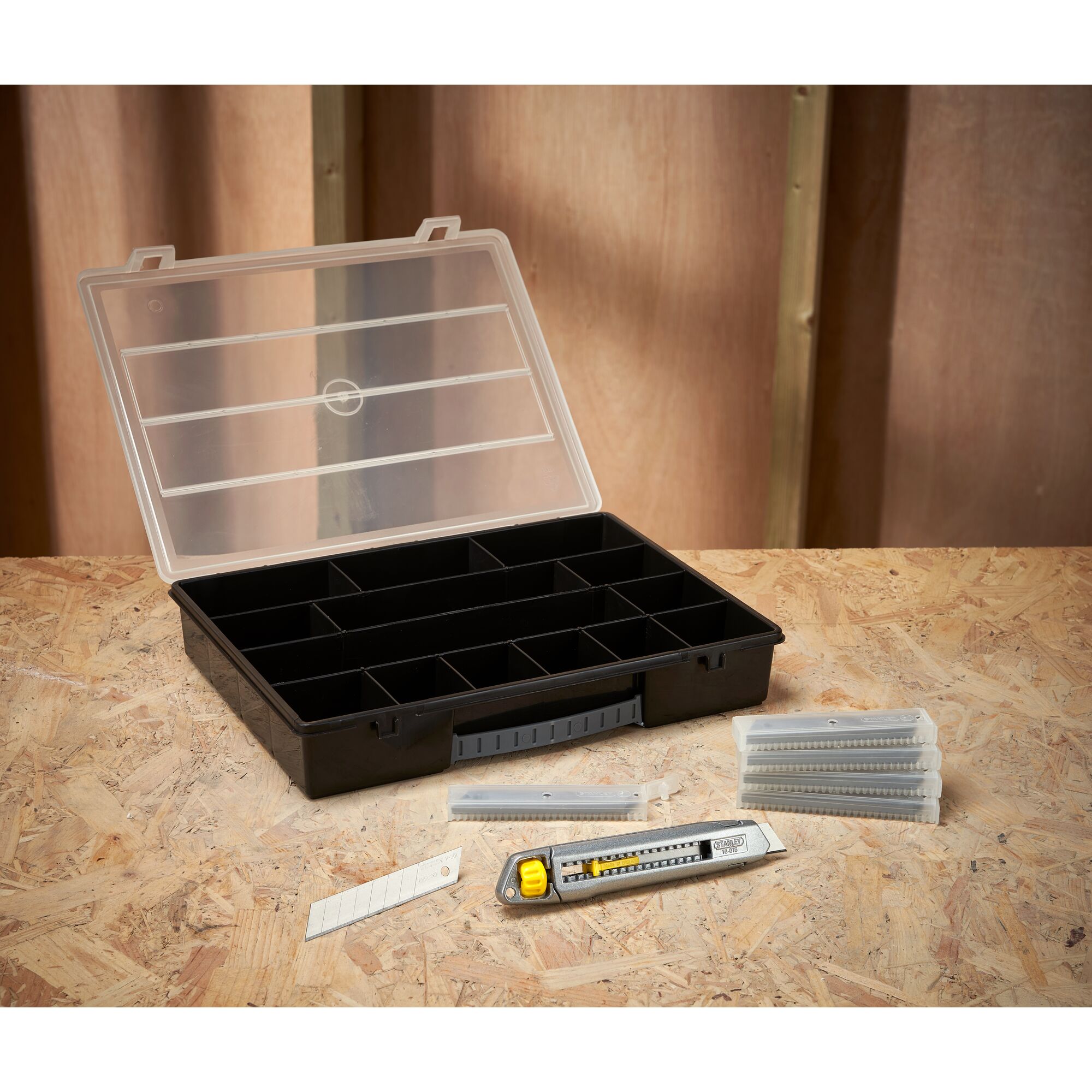 Cúter Interlock 18mm + Organizador + 50 cuchillas 18mm