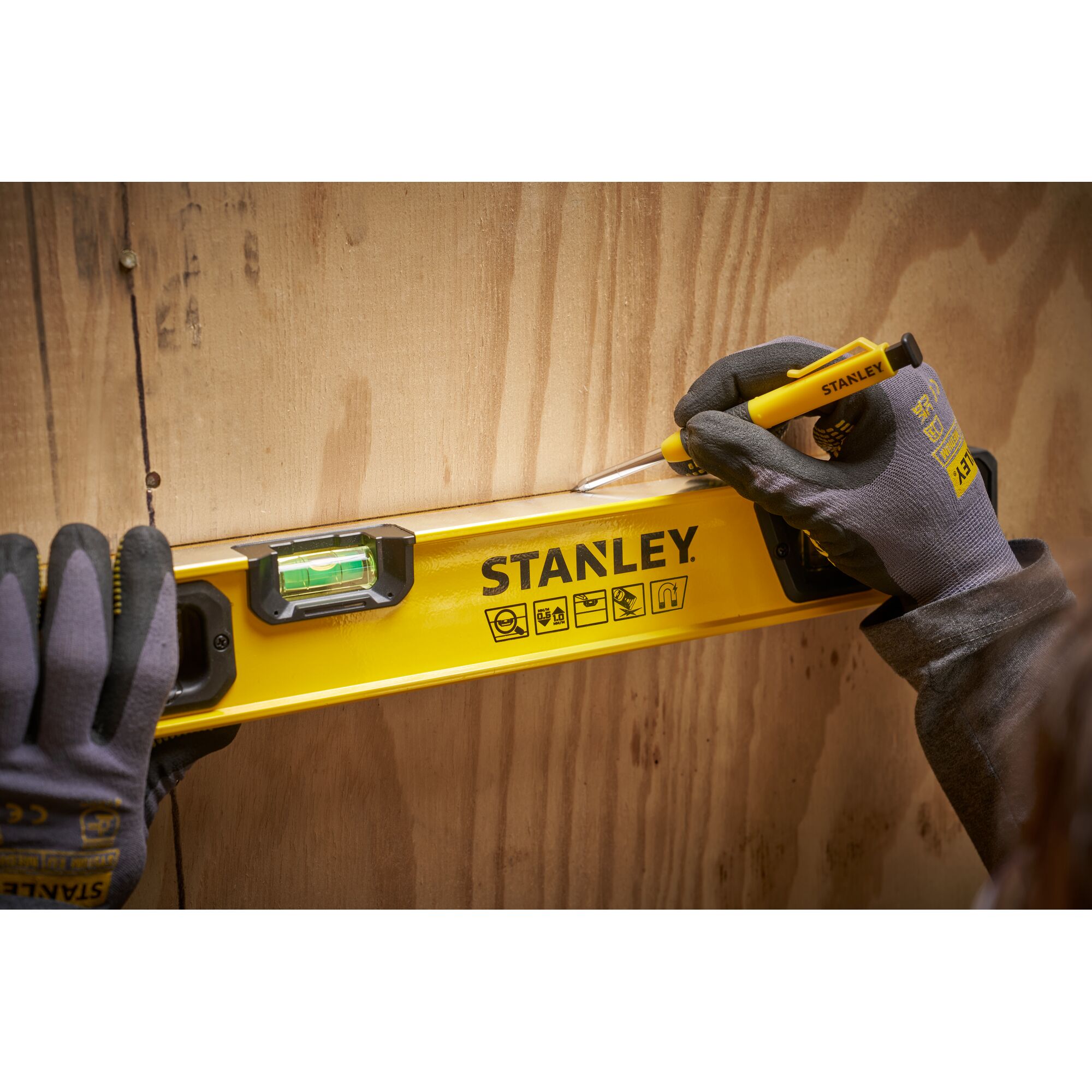 Nivel Tubular STANLEY® 2.0 60cm - Magnético