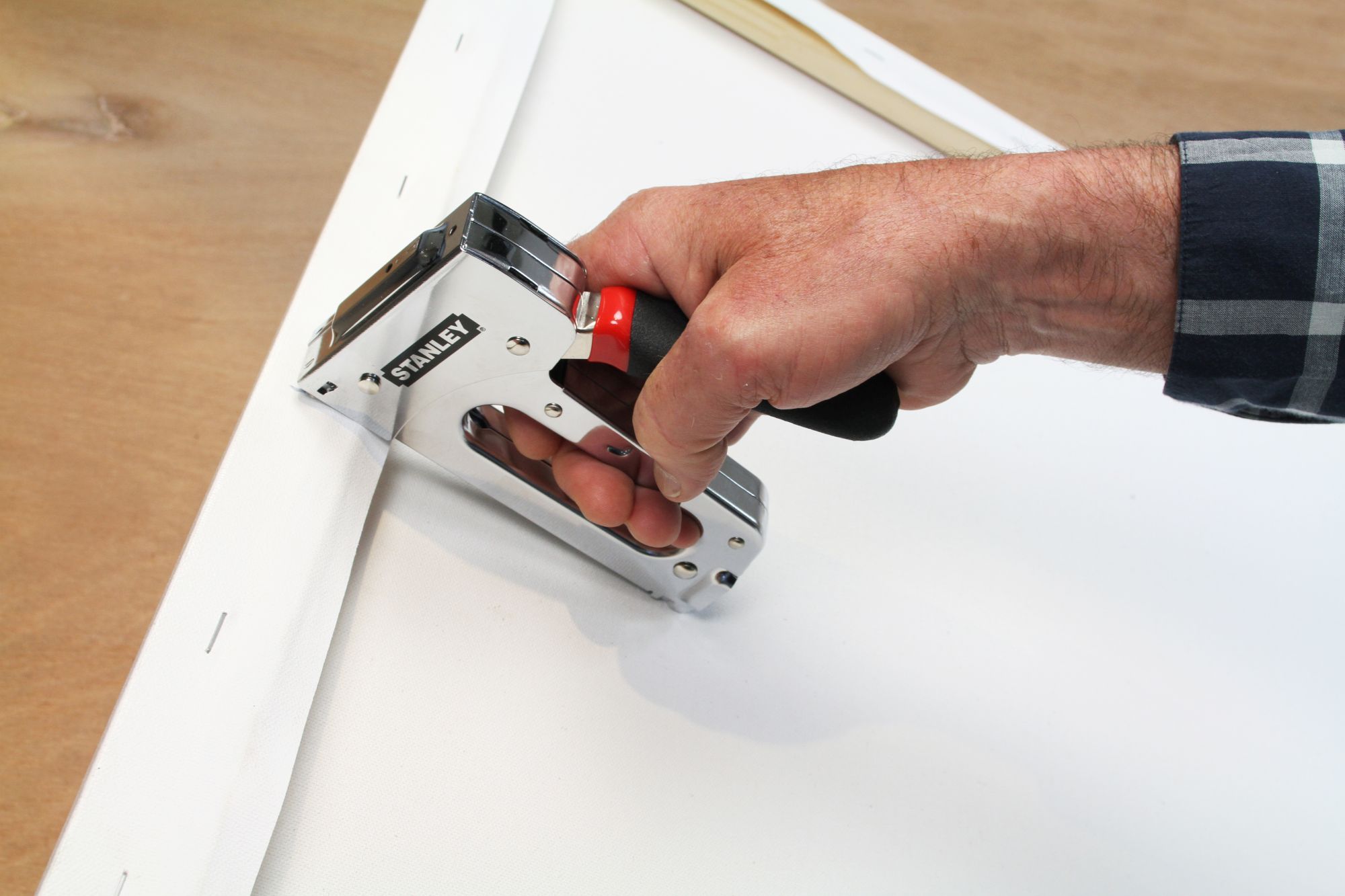 Grapadora TR120 3 EN 1 - para grapa A , H y brad