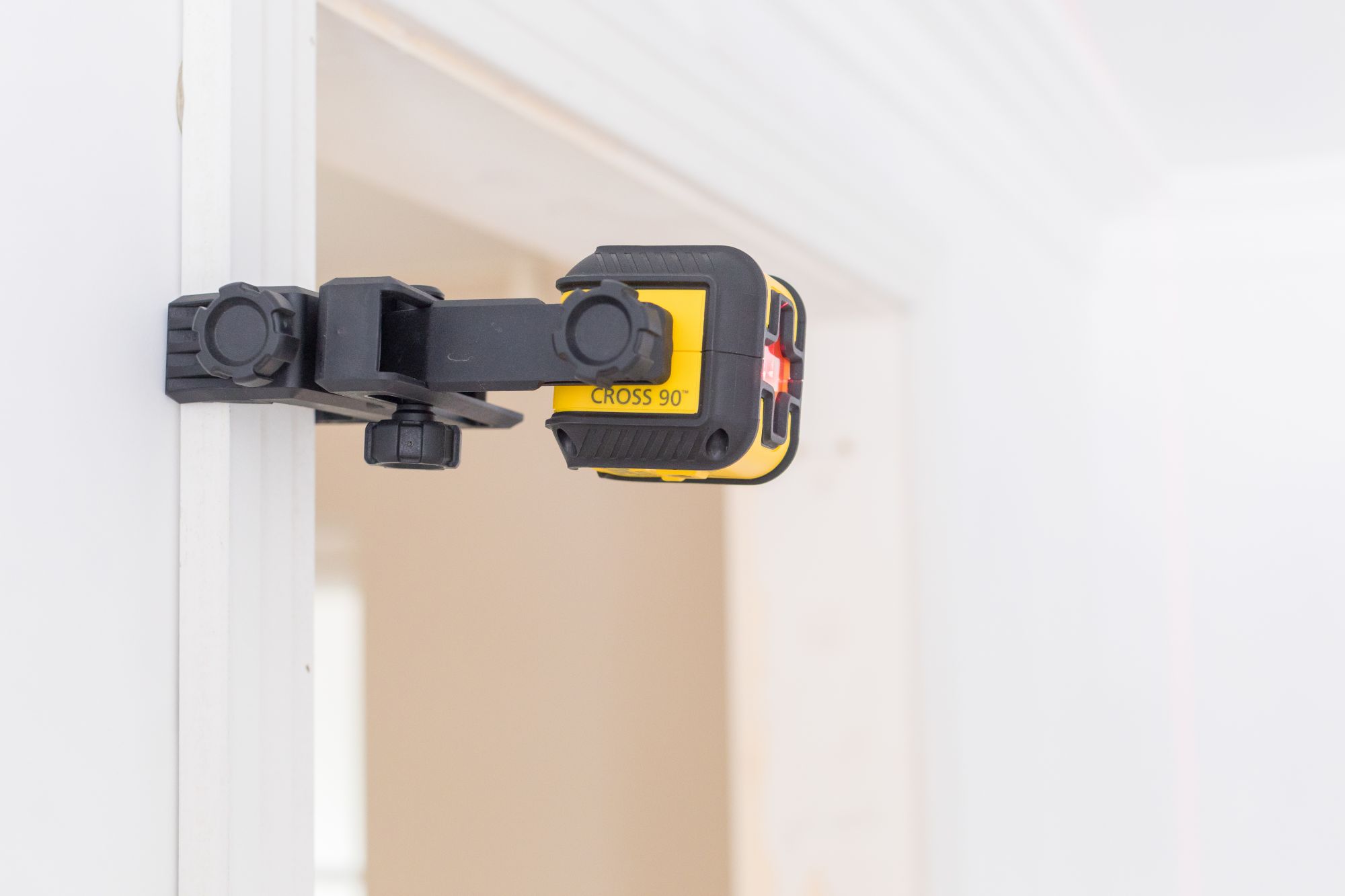 Nivel láser cruz c/ linea adicional de 90º Cross90