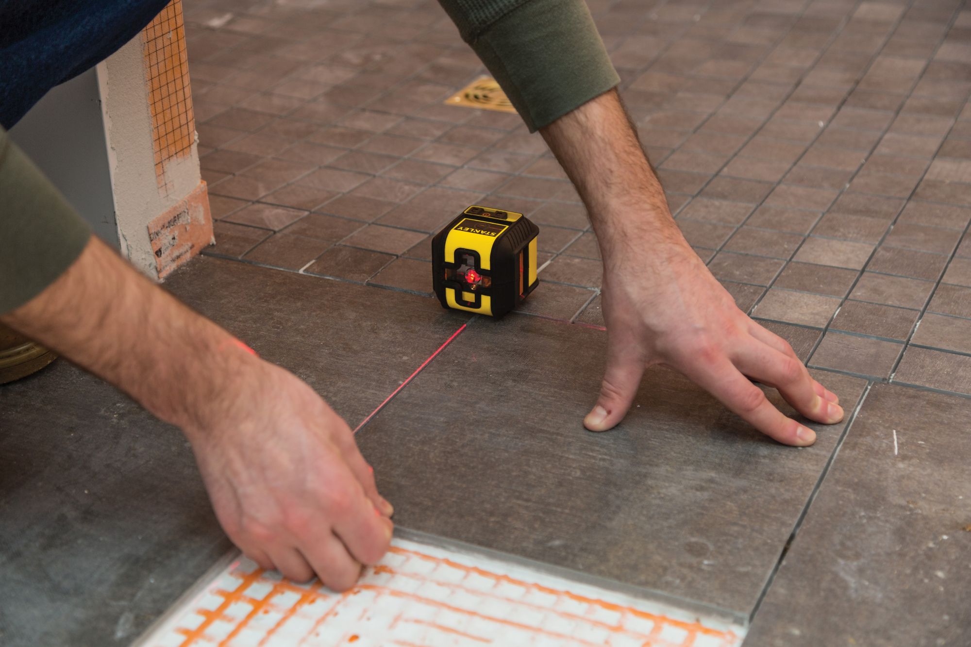 Nivel láser cruz c/ linea adicional de 90º Cross90