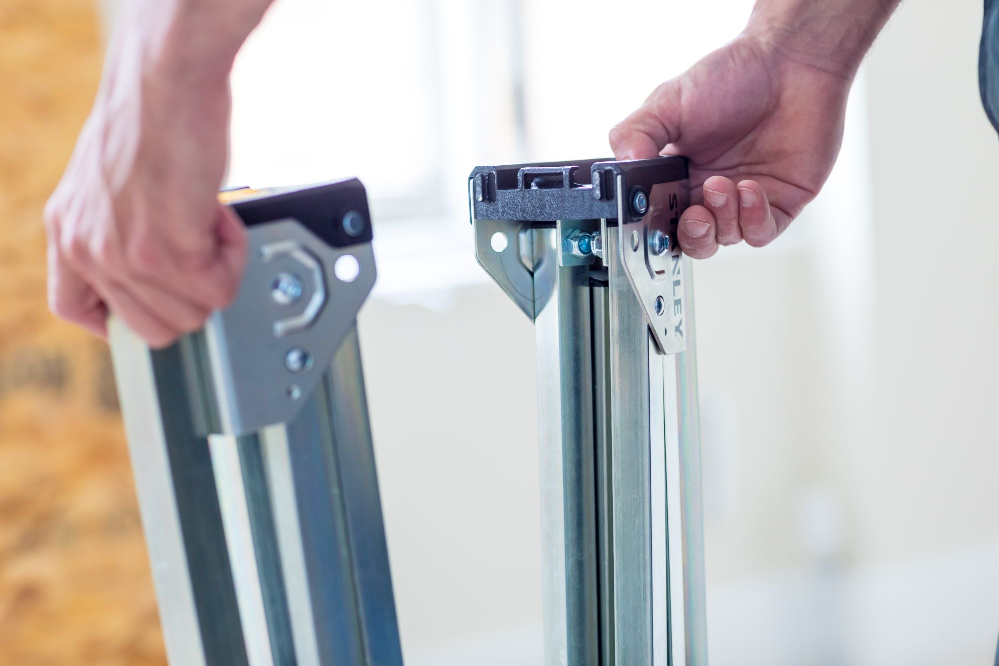 Caballete ESSENTIAL metálico (x2)