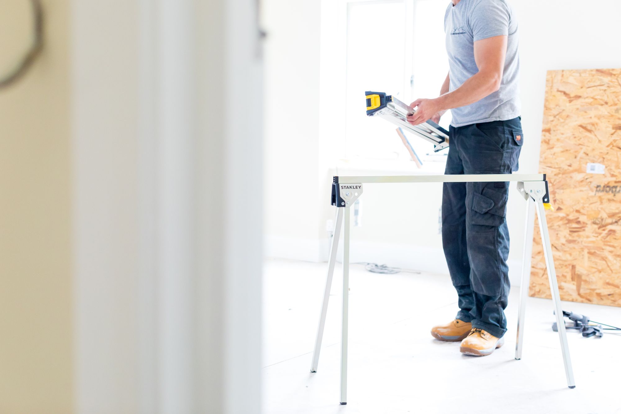 Caballete ESSENTIAL metálico (x2)