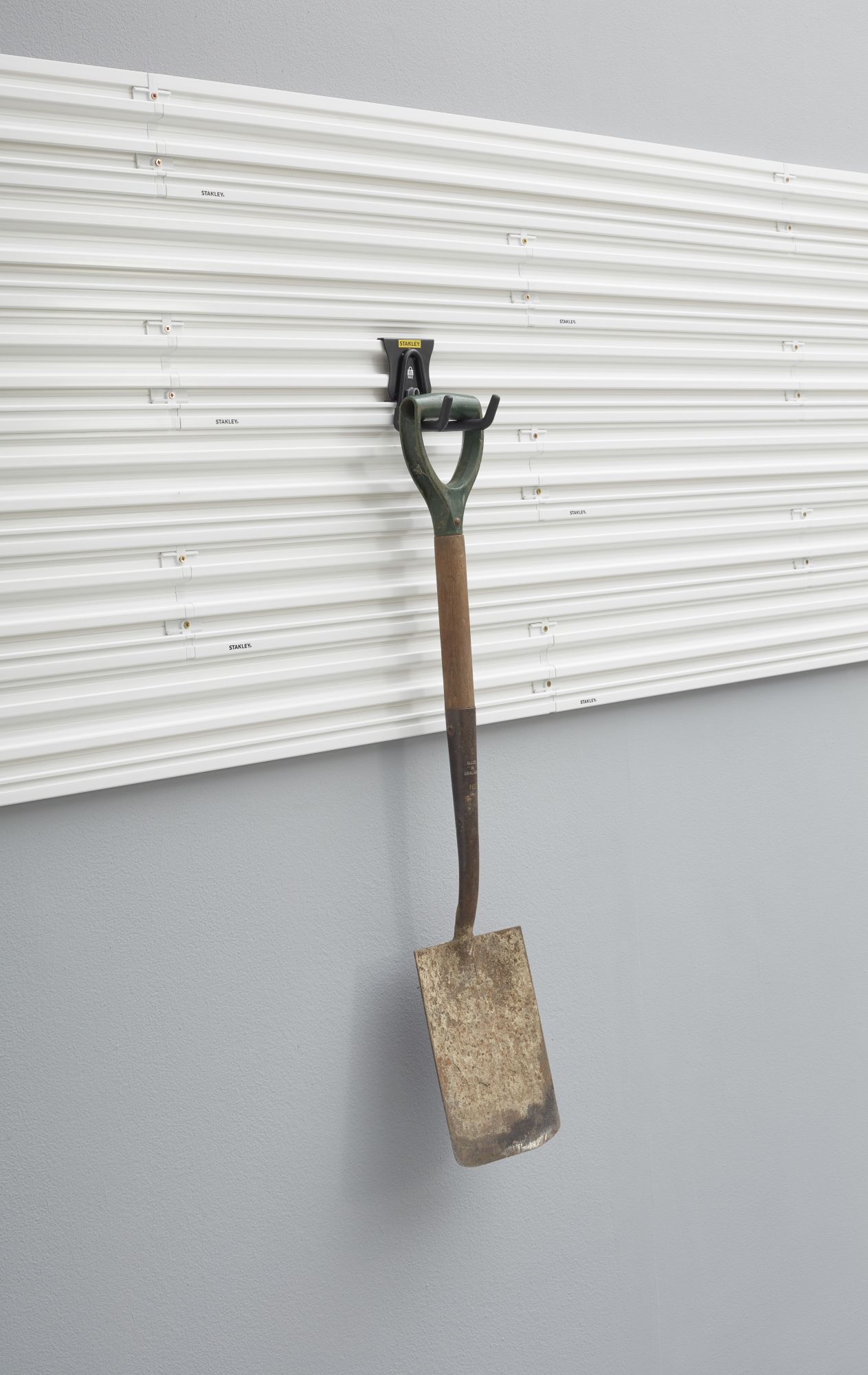 Gancho corto TRACKWALL™