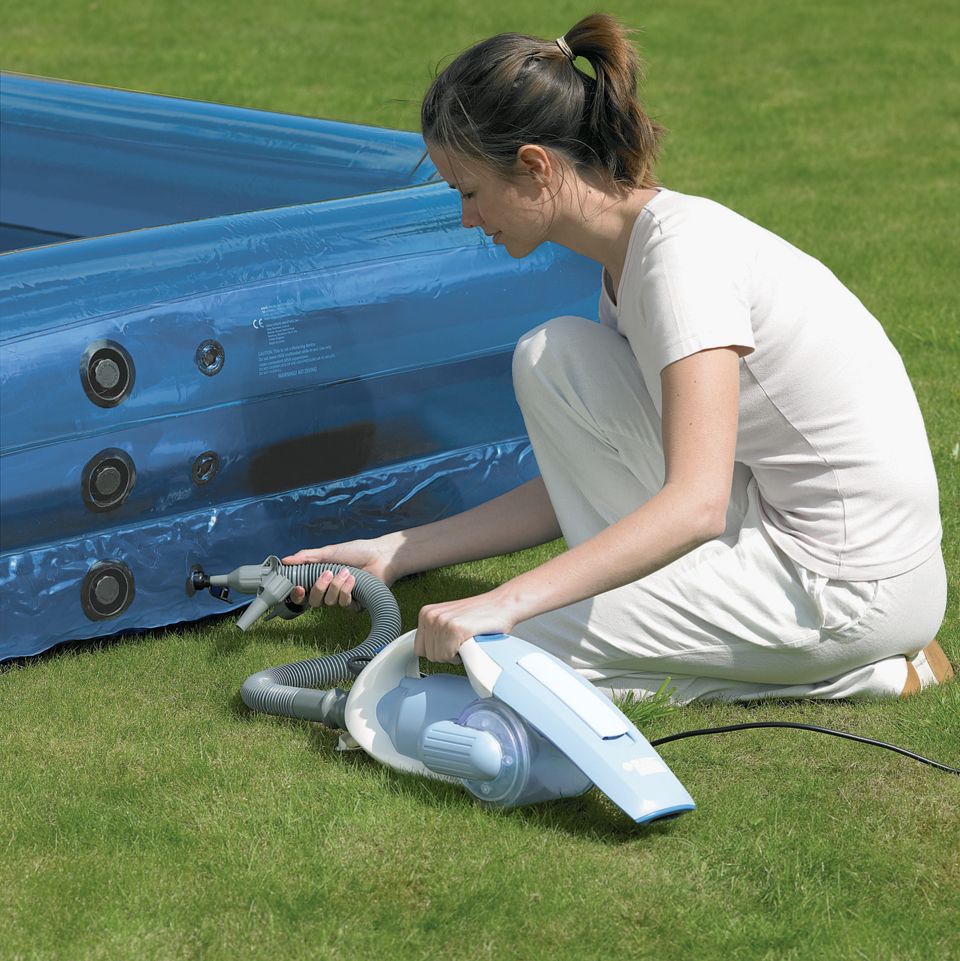 VH900-QS - Aspirador de mano de 900W con cable