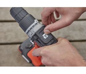 BDCHD12S1A-QW KIT Taladro Percutor 12V con batería 12V USB, 80 Accesorios y Cargador USB