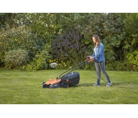 BEMW471BH-QS - Cortacésped 1600W 38cm con empuñadura engomada