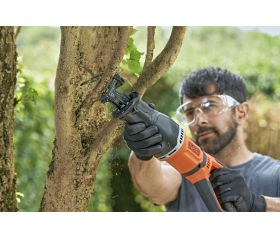 BES301-QS - Sierra Sable 750W con accesorio para podar y 2 hojas