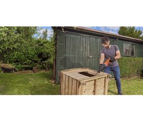 BES301-QS - Sierra Sable 750W con accesorio para podar y 2 hojas