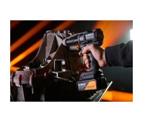 DCF92MP2T-QW - Llave Impacto McLaren sin escobillas XR 18V Li-Ion 5Ah 1/2