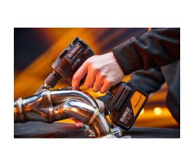 DCF92MP2T-QW - Llave Impacto McLaren sin escobillas XR 18V Li-Ion 5Ah 1/2