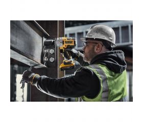 DCF961H2T-QW - Llave Impacto sin escobillas XR 18V POWERSTACK Li-Ion 5Ah 1/2