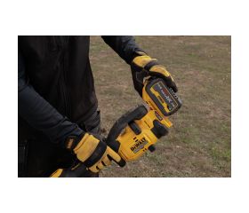 DCMAS5713X1-QW - Motor Multi-Herramienta + Cabezal Cortabordes XR FLEXVOLT 54V con 1 batería 54V/18V Li-Ion 9Ah