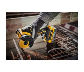 DCS438N-XJ Amoladora Multi-corte sin escobillas XR 18V Ø76mm sin cargador/batería