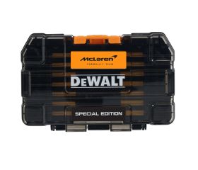 DT70902T-QZ - Juego 28 piezas edición McLaren: 7 puntas de 25mm (PH2, PZ1, PZ2, PZ3, T20 y T25) y 20 puntas de 57mm (PH1, PH2, PH3, PZ1, PZ2, PZ3, T20 y T25) con portapuntas magnético