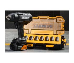 DT70905-QZ - Set 7 vasos de impacto 1/2