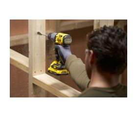 COMBO KIT: Taladro Percutor BRUSHLESS V20 80Nm SFMCD726 + Atornillador de Impacto BRUSHLESS V20 203Nm SFMCF830 con 2 baterías Li-Ion 2Ah, cargador 2A y Maletín Pro-Stack