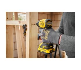 Atornillador de Impacto BRUSHLESS V20 Li-Ion 18V 170Nm. Incluye 1 batería Li-Ion 2Ah, cargador 1.25A y maletín Pro-Stack.