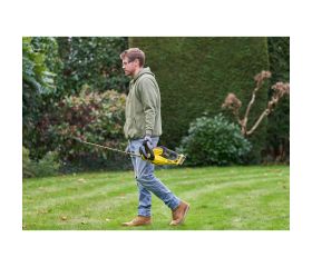 Cortasetos V20 Li-Ion 18V 55cm con una batería 4Ah