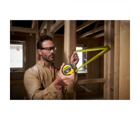 Flexómetro Control -Lock STANLEY® 8mx25mm