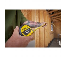 Flexómetro Control -Lock STANLEY® 8mx25mm