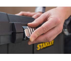 Arcón 50L Essential con cierres metálicos