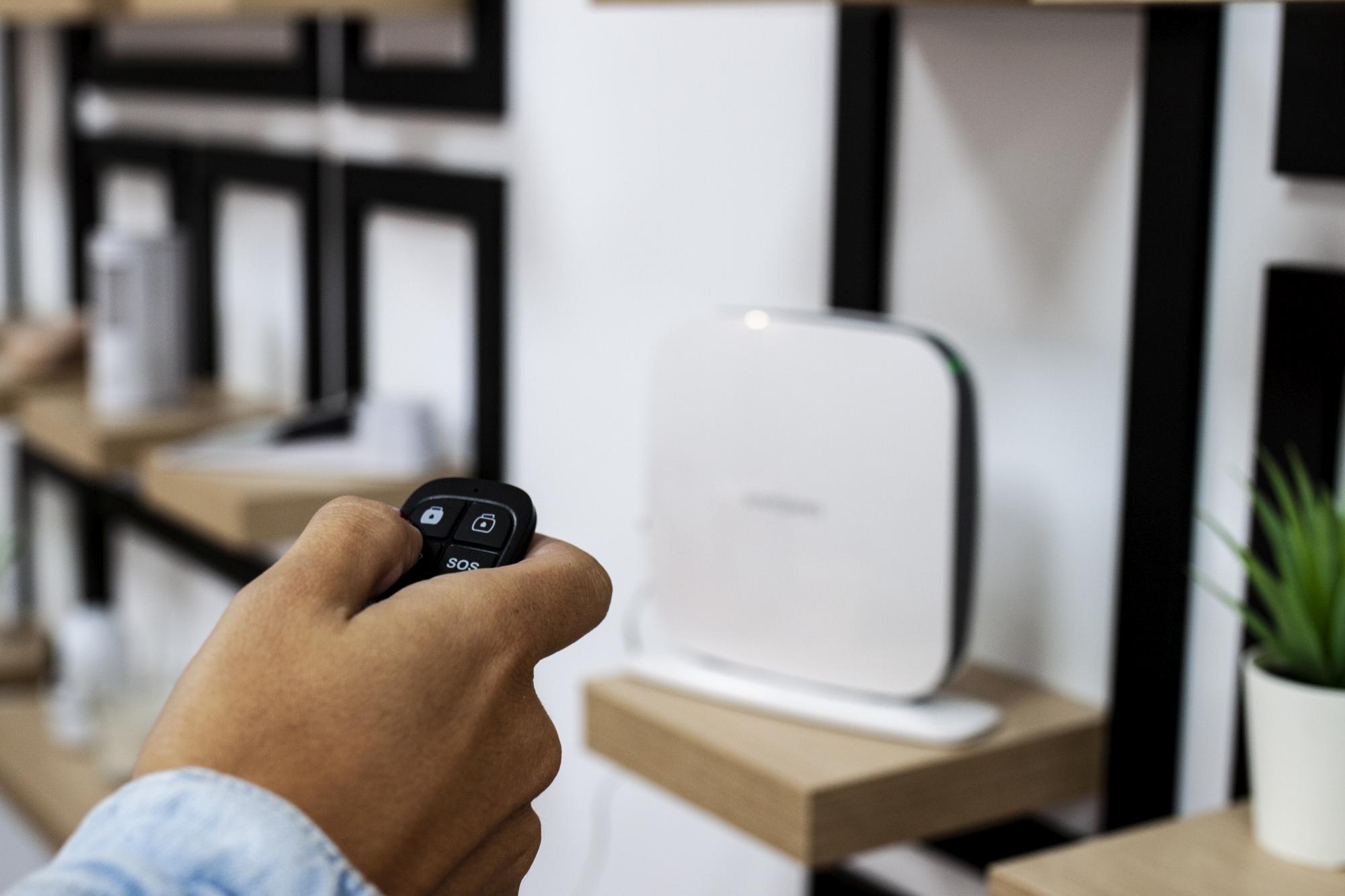 SISTEMA DE ALARMA WIFI + CAMARA IP002 ENERGEEKS EG-AW002PLUS