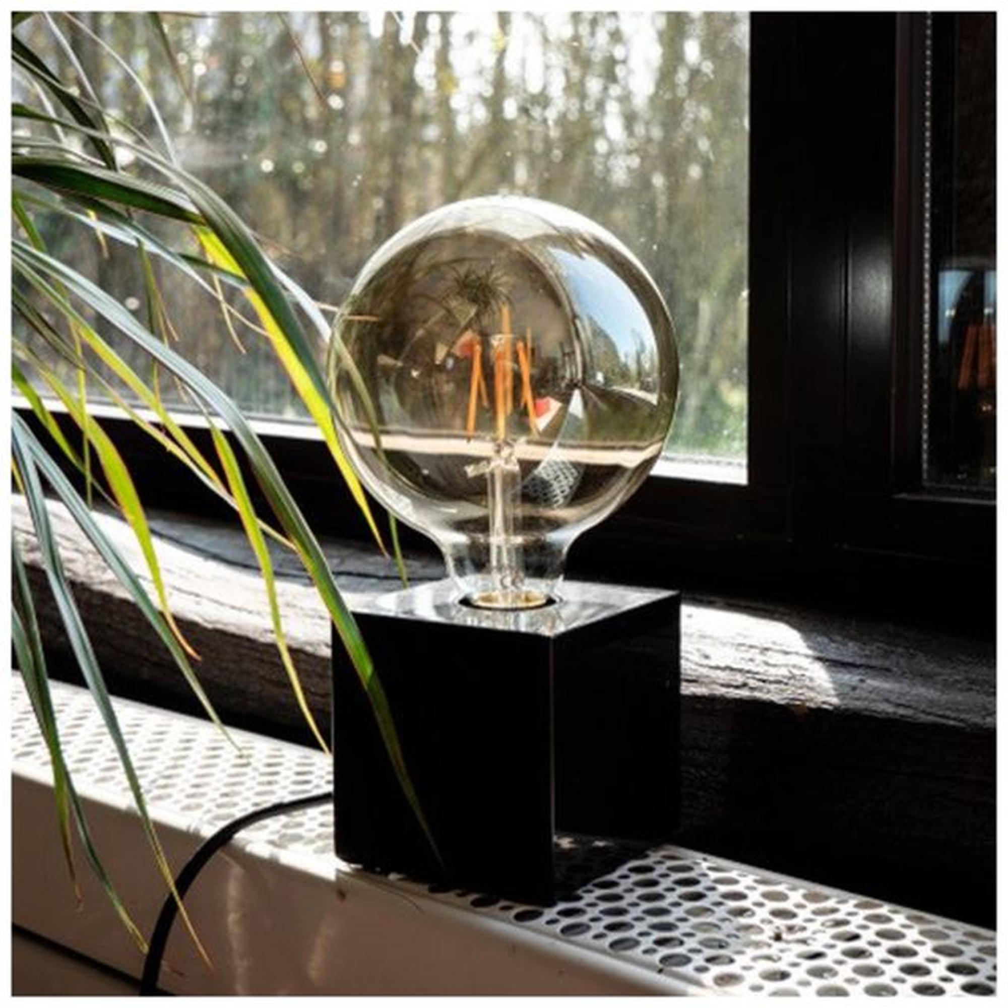 LAMPARA MESA CUBO MARMOL NEGRO XANLITE EG-CDEM01BB125F